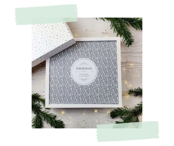 kari_szurke_feherkeretes_fooldalra babanapló